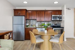 21Fl Near Waikiki Beach with Mountain Views & Parking - 7