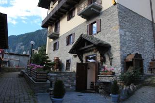 Hotel Ottoz Meublé - Courmayeur - 3