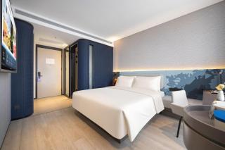 沈阳于洪广场地铁站黄海路轻居酒店 - 4