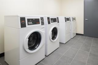 Hyatt House Fresno/Campus Pointe - 1