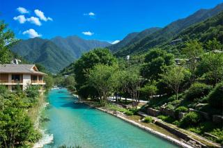 Enjoy Pleasant Hotel 九寨沟龙康桐画店 - 1