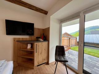 Apartment in Saalfelden near Ski Slopes - 1