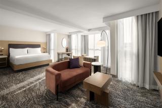 Embassy Suites by Hilton Cincinnati Northeast - Blue Ash - 1