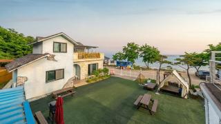 Yeongheungdo Blue Story Pension - 3