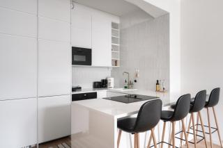 Bright & Modern 1BR Apt in City Centre - 8