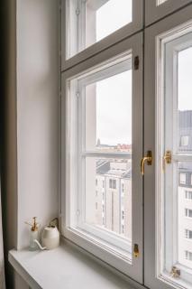 Bright & Modern 1BR Apt in City Centre - 4