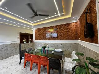 Taj Belleza Vista Near Taj East Gate Metro - 0