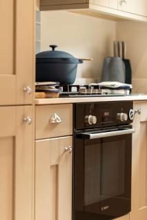 Beautiful beachside home in Portland by 53 Degrees Property, sleeps 6, perfect for families and groups! - 2