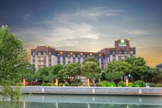 Holiday Inn Express Shanghai Putuo by IHG - 9