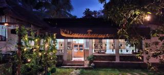 Abbas Heaven A 93 years old heritage Home - 4