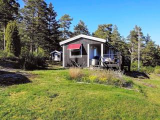 6 person holiday home in HENÅN - 5