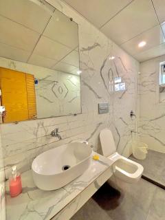 Hotel Neelkamal - 4