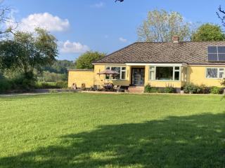 3 Bed in Broadhembury oc-t27980 - 0