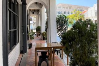 SPOT ON 90194 Lincoln's Backpacker's - 6