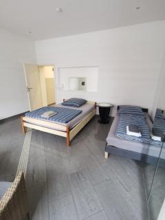 Ferienwohnung &Monteurwohnung-Parkplatz neben Braunschweig - 1