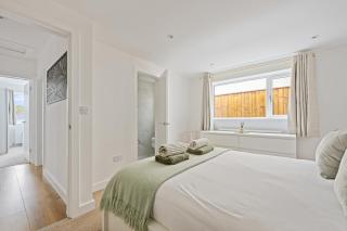 Bournemouth Spa Retreat - Hot Tub - Sauna - Cold Plunge - 1