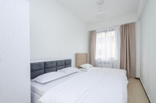 3320 Mashtots Avenue new building in the center - 1