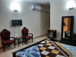 Royal Comfort Guest House Islamabad - 5