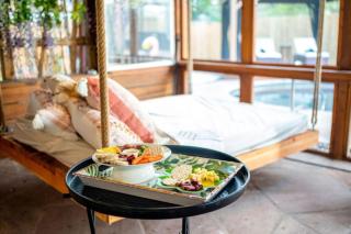 Bamboo Lagoon, Poolside Firelight, Jacuzzi and BBQ - 3