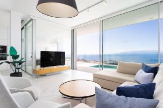 Crystal I Luxury Apartments by Hermosa Rentals - 6