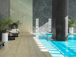 Luxury Penthouse Living With Stunning Balcony - 4