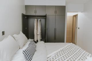 Stylish Luxury Apartment Near JKIA Airport & SGR - Pool, Free Parking & Wi-Fi - 7