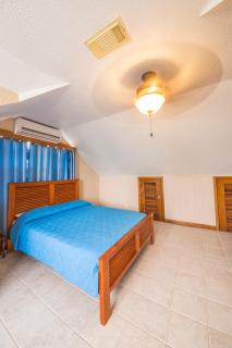 Casa Brisa Guest House - 3