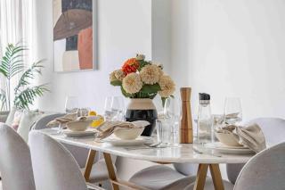 Frank Porter - Bloom Tower A - 3