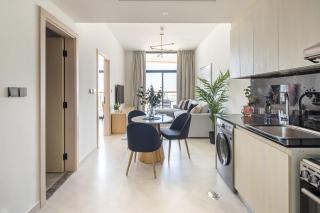 Frank Porter - Binghatti Avenue - 6