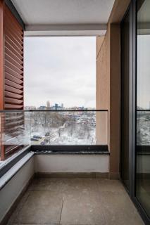 Spacious 2BR Apartment - Modern Design - 3