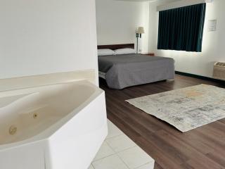 Bilmar Inn & Suites Dell Rapids Near Sioux Falls - 2