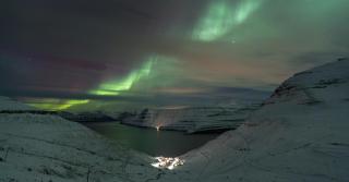 Exclusive Modern Villa with Panoramic Views - 8