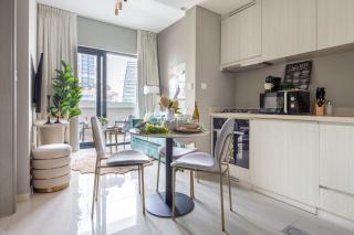 Frank Porter - Zada Tower - Dubai - 5