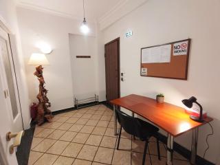 Tranquil Athenian Home - City Center - 4