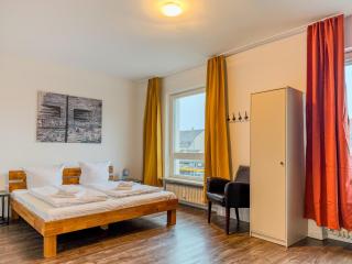 Spacious Flat 2nd Floor near station - 0