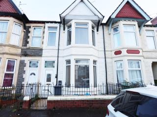 Pentre House By N And N Stays, Contractor and Corporate Friendly, Long Stays, Close to Principality Stadium, Town Centre and Train Station, Parking and Fast Wifi - 6