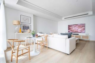 Frank Porter - Goldcrest Views 2 - 7