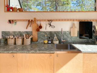 Hand-Built Cabin By The Sörmland Hiking Trail - 5