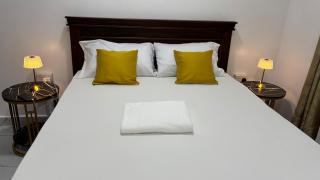 Lilian 1 Bedroom Apartment with High Speed WiFi and AC - 1