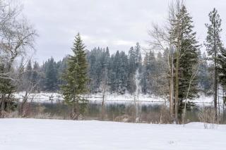 Riverhouse with Hot Tub, Grill, & Fire Pit near GLAC - 2