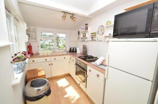 3 Bed in Dartmouth oc-bc148 - 2