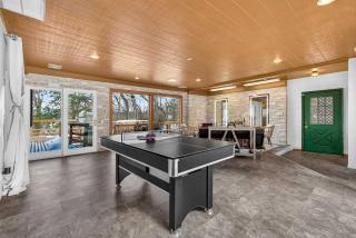 Amazing Views Hot Tub Deck FirePit & Game Room - 3