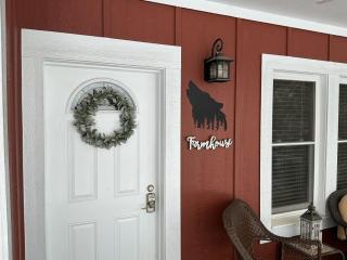 The Farmhouse at Wolfehaven - 1