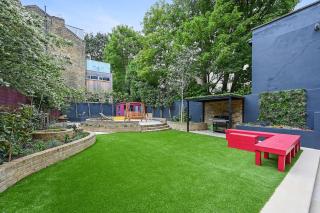 Large Delightful Basement Studio at Nightingale Suites - 5