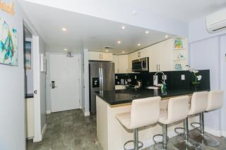 Ilikai Tower 642 - 4
