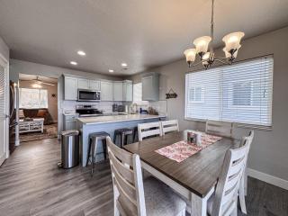 Lake View Condo 930 4 - 7