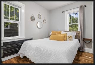 Barkside Bungalow - 4