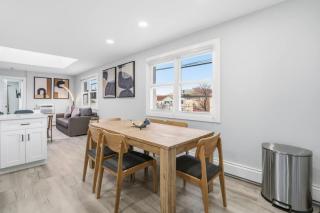 Spacious 2BR Apt with Balcony only 15 Min Bus to Manhattan - 6