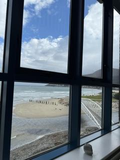 John's Luxury Seafront Apartment - 7