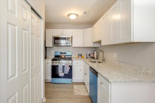 Steps to River! Unit with Fenced Yard in Roebling - 9